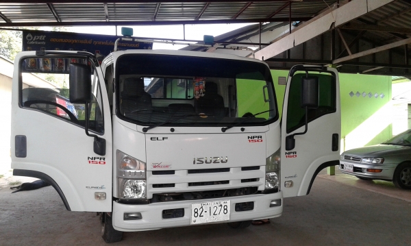 หกล้อ อีซูชุ NPR 150 ปี53 รถบ้านสภาพดี สวยจัดสีเดิมทั้งคัน พร้อมใช้งาน เล่มทะเบียนพร้อมโอน