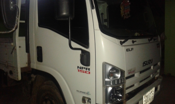 หกล้อ อีซูชุ NPR 150 ปี53 รถบ้านสภาพดี สวยจัดสีเดิมทั้งคัน พร้อมใช้งาน เล่มทะเบียนพร้อมโอน