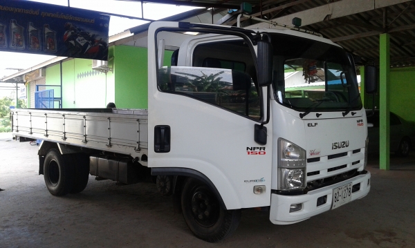 หกล้อ อีซูชุ NPR 150 ปี53 รถบ้านสภาพดี สวยจัดสีเดิมทั้งคัน พร้อมใช้งาน เล่มทะเบียนพร้อมโอน