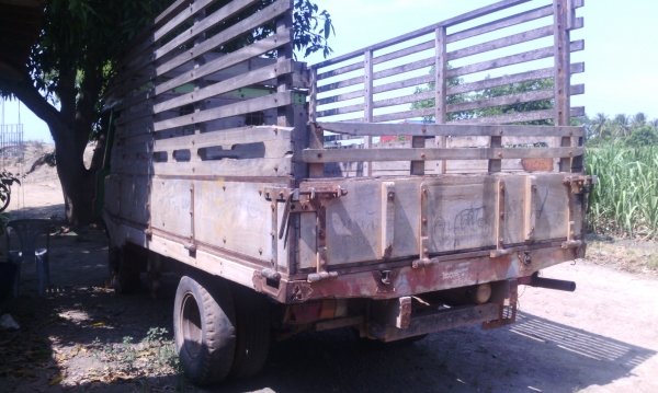 ขาย 6 ล้อ TOYOTA กระบะไม่ดัมพ์ ไม่มีทะเบียน ราคาถูกๆๆ