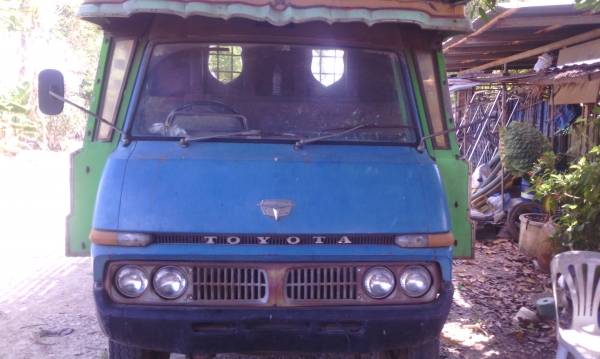 ขาย 6 ล้อ TOYOTA กระบะไม่ดัมพ์ ไม่มีทะเบียน ราคาถูกๆๆ