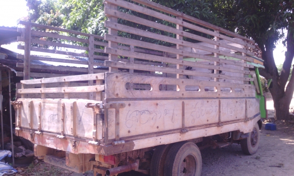 ขาย 6 ล้อ TOYOTA กระบะไม่ดัมพ์ ไม่มีทะเบียน ราคาถูกๆๆ