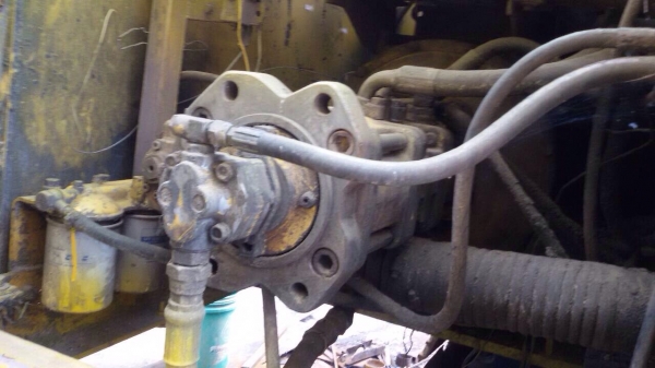 Kobelco 200mark3  ไฟฟ้าครบ ช่วงล่าง75\% เครื่องปั๊ปดีครับ อินวอย