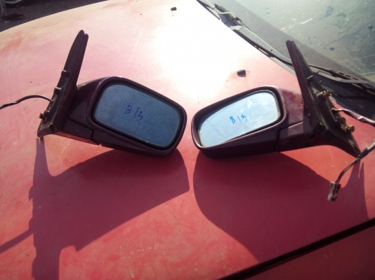 ขายกระจกมองข้าง B13 ราคาคู่ละ500บาท