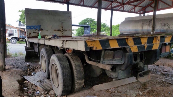 ขายรถสิบล้อ Hino 3H เครื่องเดิม 195 แรง เกียร์เดิม 2 เพลา มีระบบลาก ขายรถสิบล้อ Hino 3H เครื่องเดิม 195 แรง เกียร์เดิม 2 เพลา มีระบบลาก