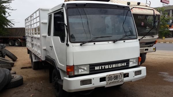 Mitsubishi FK415 รถห้าง ปี38 Mitsubishi FK415 รถห้าง ปี38