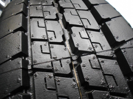 ขายล้อกะทะ ISUZU D-Max ขอบ 15 พร้อมยาง Dunlop 215/70/15 ป้ายแดงปี 15/เทิร์นได้ ใส่ฟรี ส่งฟรีค่ะ