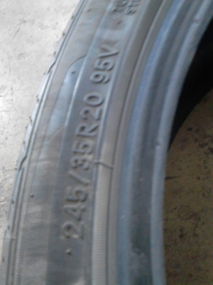 245/35R20 TOYO EXTENSA ปี2012 ชุดสวยๆ หนา เสมอกันทุกเส้น 4 เส้น tel.081-427-3941 245/35R20 TOYO EXTENSA ปี2012 ชุดสวยๆ หนา เสมอกันทุกเส้น 4 เส้น tel.081-427-3941