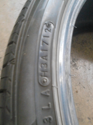 245/35R20 TOYO EXTENSA ปี2012 ชุดสวยๆ หนา เสมอกันทุกเส้น 4 เส้น tel.081-427-3941 245/35R20 TOYO EXTENSA ปี2012 ชุดสวยๆ หนา เสมอกันทุกเส้น 4 เส้น tel.081-427-3941