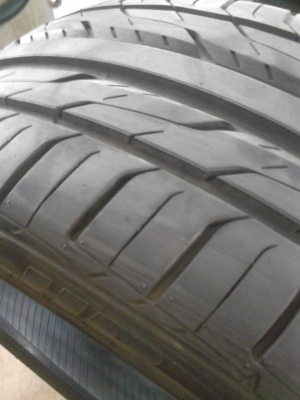 245/35R20 TOYO EXTENSA ปี2012 ชุดสวยๆ หนา เสมอกันทุกเส้น 4 เส้น tel.081-427-3941 245/35R20 TOYO EXTENSA ปี2012 ชุดสวยๆ หนา เสมอกันทุกเส้น 4 เส้น tel.081-427-3941