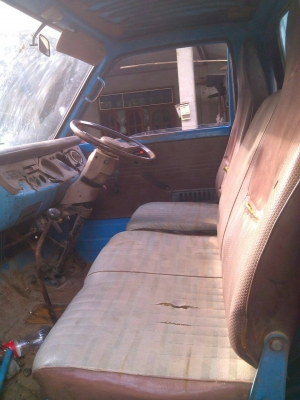 หกล้อ อีซูชุ 85 แรง สภาพพร้อมใช้งาน เล่มทะเบียน ม.79 ครับผม (ราคา 135,000) ต่อรองได้อีกครับ