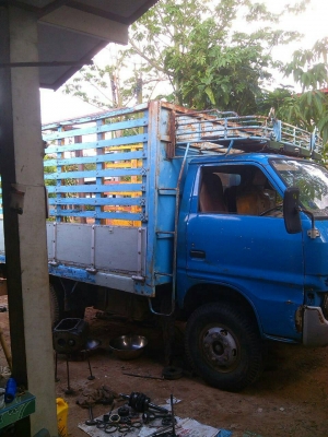 หกล้อ อีซูชุ 85 แรง สภาพพร้อมใช้งาน เล่มทะเบียน ม.79 ครับผม (ราคา 135,000) ต่อรองได้อีกครับ