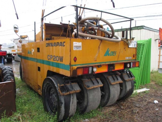 รถบด 7 ล้อ DYNAPAC CP20W ปี1990 11716ชม. ใครสนใจติดต่อมาได้เลยครับ รถบด 7 ล้อ DYNAPAC CP20W ปี1990 11716ชม. ใครสนใจติดต่อมาได้เลยครับ