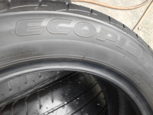 185/55R15 BRIDGSTONE ECOPIA EP200 ปี 2013 ชุด 4 เส้น Tel.081-427-3941 185/55R15 BRIDGSTONE ECOPIA EP200 ปี 2013 ชุด 4 เส้น Tel.081-427-3941
