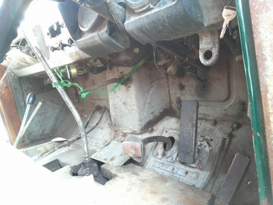 ขาย 10 ล้อหัวยาว ISUZU ไอ้โบ้ เครื่อง 6BB 165 แรงม้า เกียร์สโลอินเตอร์ เพลาเดียว ช่วงล่างเดิมใหญ่  พวงมาลัยเพาเวอร์ เบรกทิฟฟี่ เอกสารพร้อมโอน