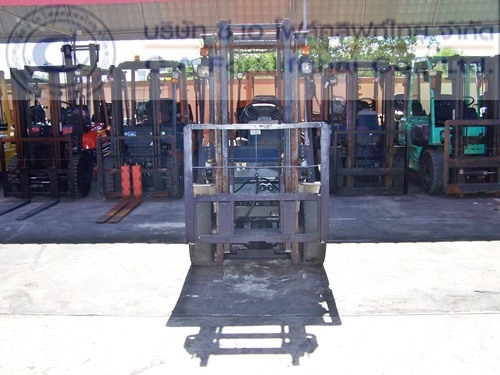 ขาย รถโฟล์คลิฟท์ KOMATSU รุ่น FD20-11