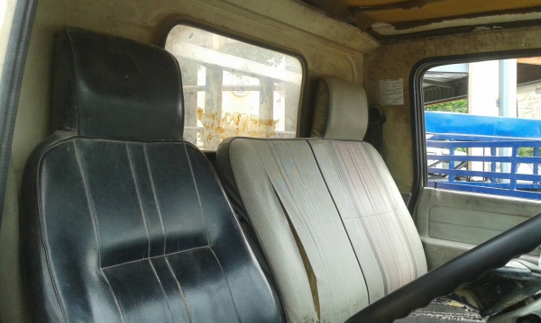 ขายรถทีเอลดี เครื่อง 115 แรง  ทะเบียนพร้อมโอน