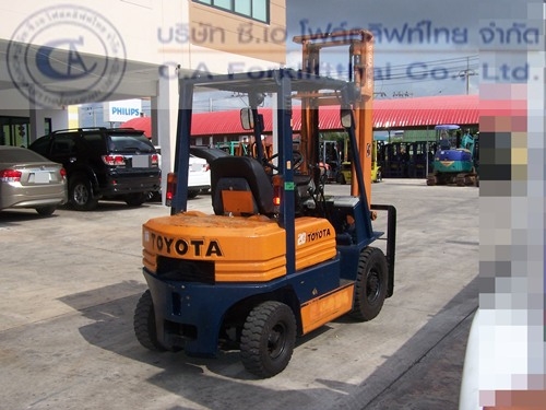 ขายรถ โฟล์คลิฟท์ TOYOTA รุ่น 5-FD20
