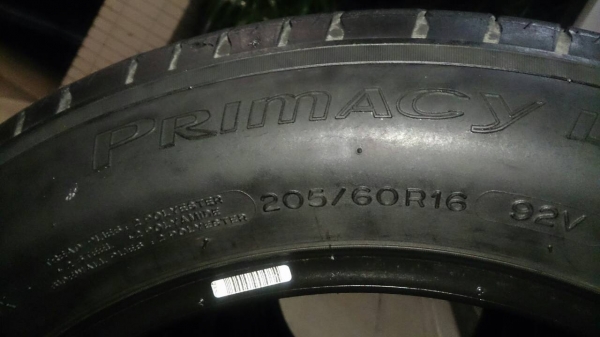 ขายยาง MICHELIN PRIMACY LC ขนาด 205/60/16 ปี 12 ( 1ชุด )