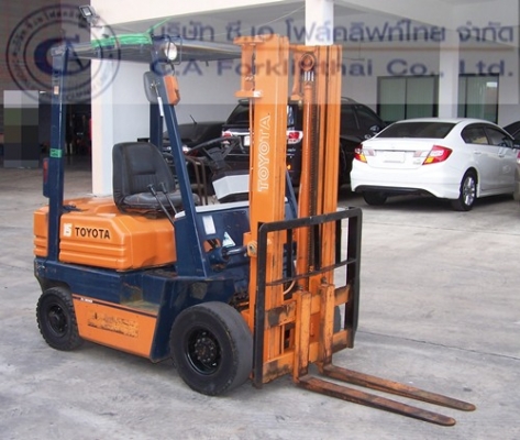 ขายรถ โฟล์คลิฟท์ TOYOTA รุ่น 5-FD15