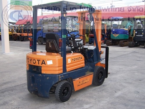 ขายรถ โฟล์คลิฟท์ TOYOTA รุ่น 5-FD15