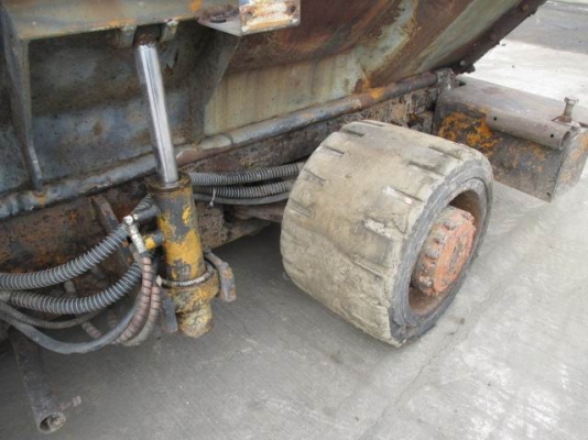 รถปูยาง 6 เมตร ล้อยาง NIIGATA  เก่านอกแท้ ราคาไม่ถึงล้าน