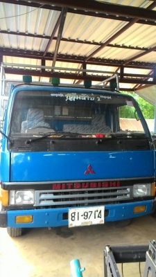 รถบรรทุก 6 ล้อ MITSUBISHI