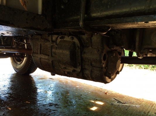 ขาย 10 ล้อหัวยาว ISUZU ไอ้โบ้ เครื่อง EH 700  168 แรงม้า เกียร์สโลอินเตอร์ สองเพลา ช่วงล่างใหญ่จัมโบ้ พวงมาลัยเพาเวอร์  เอกสารพร้อมโอน