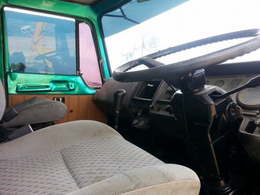 ขายเทรลเลอร์HINO เครื่อง168แรง EH700 แคชซีสวย ยางดี ภายในสวย สภาพพร้อมใช้งาน เอกสารพร้อมโอน สนใจโทร 090-8588220คุณนะ 093-3258446คุณบิว ID:narong498 หรือเข้าดูสินค้าได้ที่ www.truck.in.th/498 หรือเพจFacebook ณรงค์ ซื้อขายรถมือสอง (เว็บไซต์ส่วนตัว)