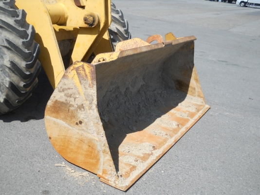 WA100-1  4091ชม. ปี1988 มาถึงไทยต้นเดือนมิถุนายนนี้ครับ สนใจติดต่อมาได้เลยครับ