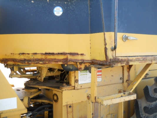 WA100-1  4091ชม. ปี1988 มาถึงไทยต้นเดือนมิถุนายนนี้ครับ สนใจติดต่อมาได้เลยครับ