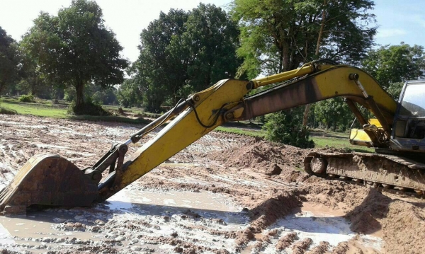ขาย kobelco 200 mark 3 ตามสภาพ