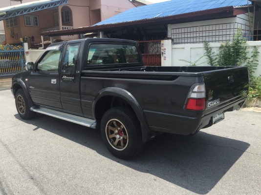 ขายรถ RODEO ปี01 3.0 4WD สภาพดีครับ ขายรถ RODEO ปี01 3.0 4WD สภาพดีครับ