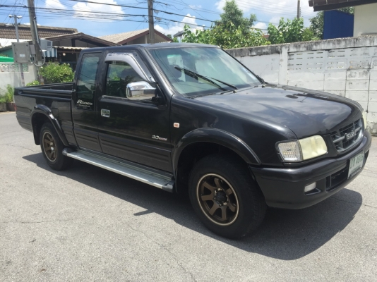 ขายรถ RODEO ปี01 3.0 4WD สภาพดีครับ ขายรถ RODEO ปี01 3.0 4WD สภาพดีครับ