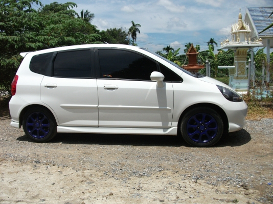 ขายฮอนด้าแจ๊ส ขาวขาว สวยสวย