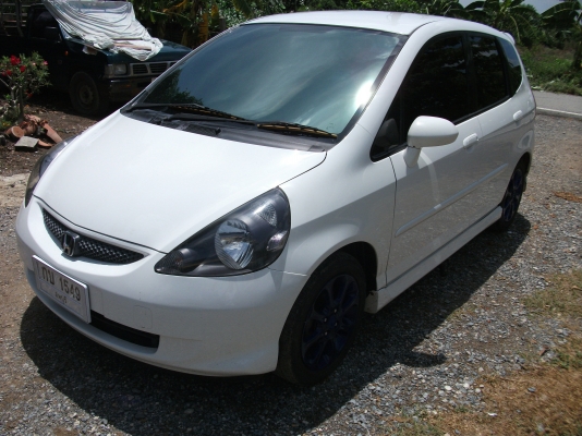 ขายฮอนด้าแจ๊ส ขาวขาว สวยสวย