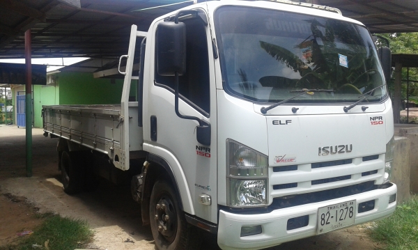หกล้อ อีซูซุ NPR150 ปี53 รถห้าง สภาพดีสวยพร้อมใช้งาน ทะเบียนพร้อมโอน (ราคา 768,000) ต่อรองได้ครับ รับสภาพรถไม่ผิดหวัง