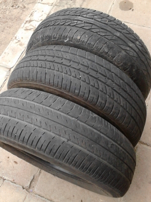 175/70R13 DEESTONE และ MAXXIS มี 3 เส้น tel.081-427-3941