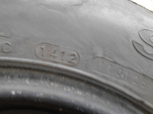 175/70R13 DEESTONE และ MAXXIS มี 3 เส้น tel.081-427-3941 175/70R13 DEESTONE และ MAXXIS มี 3 เส้น tel.081-427-3941