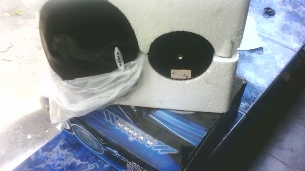 ขาย เครื่องเล่น cd พร้อมลำโพง6*9 ขาย เครื่องเล่น cd พร้อมลำโพง6*9