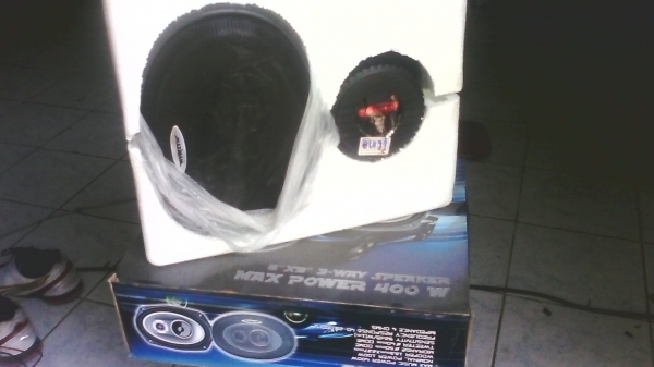 ขาย เครื่องเล่น cd พร้อมลำโพง6*9 ขาย เครื่องเล่น cd พร้อมลำโพง6*9