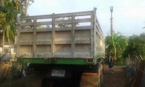 หลง 2 เพลา FN527 M-A่่1180  รถพร้อมใช้  ราคา  770,000  บาท