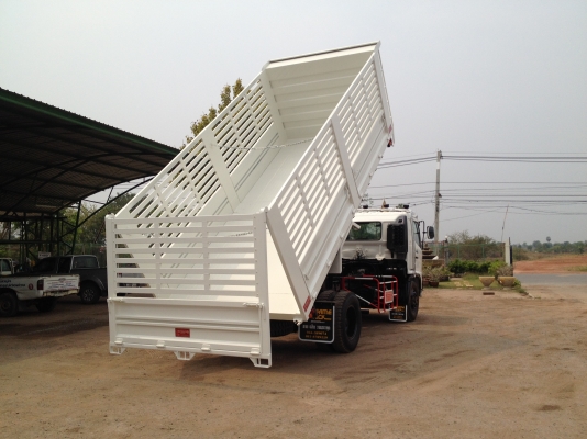 สุดคุุ้มรถห้างปี 50  HINO MEGA เครื่อง JO8C 220 แรงม้าระบบน้ำมัน กระบะดั้มพ์เกษตร ยาว 5.30 เมตร กว้าง 2.45 เมตร สูง 1.70 เมตร ดั้มพ์ 6 ตัน ยาง 900/20 นิ้ว พร้อมเล่มทะเบียน พร้อมใช้ เหมื่อนใหม่ ป้ายแดง สวยๆ สนใจรีบเลยนะคะ