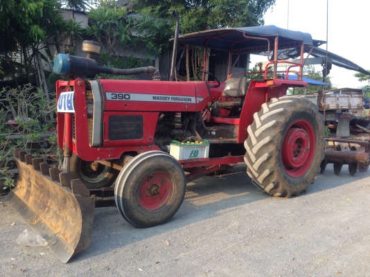 รถไถ massey 390