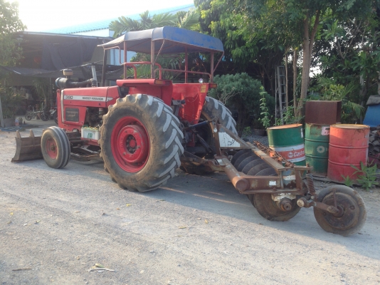 รถไถ massey 390