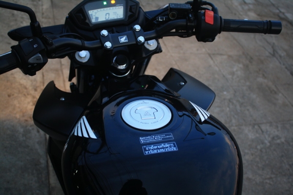 __C B 3 0 0 F รถใหม่ๆ 3 เดือน วิ่ง1,700โล 113,000 ฿__