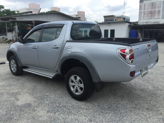 ขายรถบ้านมือเดียว TRITON 3.2 4WD 4 ประตูสภาพดี ขายรถบ้านมือเดียว TRITON 3.2 4WD 4 ประตูสภาพดี