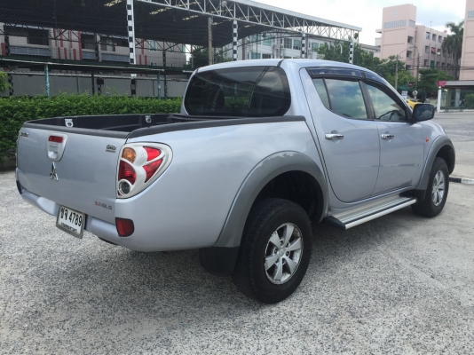 ขายรถบ้านมือเดียว TRITON 3.2 4WD 4 ประตูสภาพดี ขายรถบ้านมือเดียว TRITON 3.2 4WD 4 ประตูสภาพดี