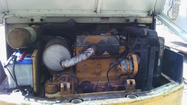 ขายด่วน KOMATSU  PC40-6  สภาพสวย  พร้อมใช้งาน   สนใจโทร 089-3818694  ดวงนภา  เตียวตระกูล