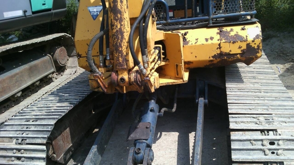 ขายด่วน KOMATSU  PC40-6  สภาพสวย  พร้อมใช้งาน   สนใจโทร 089-3818694  ดวงนภา  เตียวตระกูล